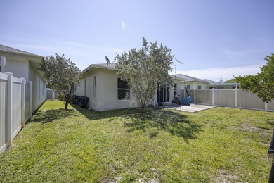 Dream Home in West Palm Beach! Welcome to 941 Fitch Dr - a - photo 30