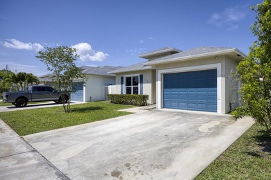 Dream Home in West Palm Beach! Welcome to 941 Fitch Dr - a - photo 36