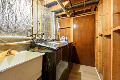 Welcome to 330 Wimbledon Court in West Seneca-a fully renovated - photo 39