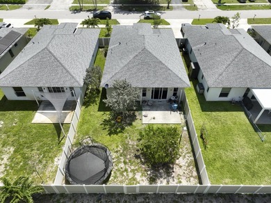 Dream Home in West Palm Beach! Welcome to 941 Fitch Dr - a - photo 42