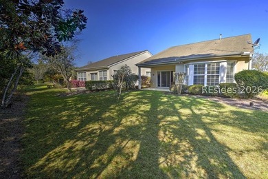 Located in the desirable Sapphire Lakes section of Sun City - photo 5