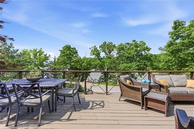 Welcome to 139 Lakeshore Drive South, a beautifully maintained - photo 22