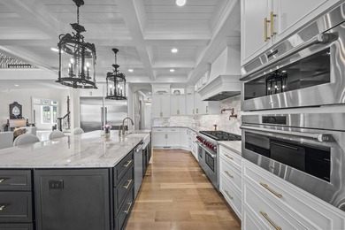 RECENT PRICE IMPROVEMENT OF ~$400K- An extraordinary custom golf - photo 26