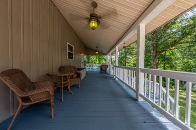 Waterfront home, Large shop and 2 Docks with ramp down the street - photo 3