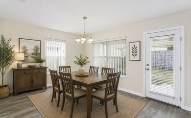 Welcome home to this charming 3-bedroom, 2-bathroom residence - photo 10