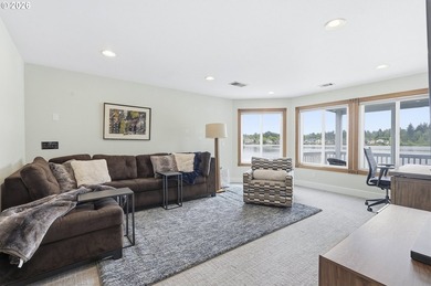 Experience stunning panoramic views that draw you straight to - photo 21