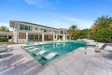 Set behind double gates in the prestigious enclave of Fieldbrook - photo 4