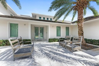 Set behind double gates in the prestigious enclave of Fieldbrook - photo 6