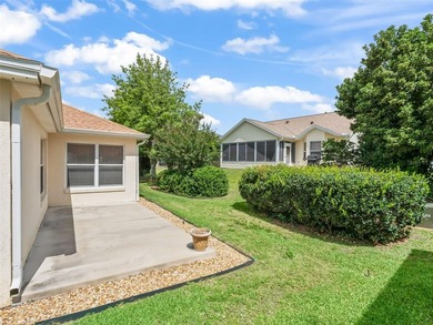 TURNKEY AND WELCOMING, THIS BEAUTIFULLY MAINTAINED 3-BEDROOM - photo 34