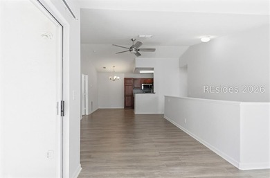 Beautifully updated remodeled second floor Villa. 2 bedrooms, 2 - photo 6