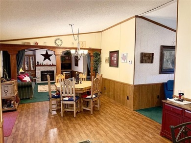 Welcome to your spacious lake-area retreat in Birch Creek Forest - photo 10