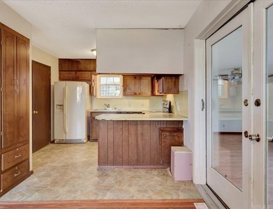 Nice and quiet neighborhood off Cedar Glades Road, close to