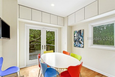 This sophisticated Marsh Island turn-key home offers a perfect - photo 12