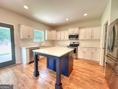2.6 Acres in the Highly Sought-After Hillcrest School Zone! - photo 17
