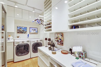 This sophisticated Marsh Island turn-key home offers a perfect - photo 22