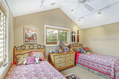 This sophisticated Marsh Island turn-key home offers a perfect - photo 40