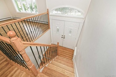Looking for turnkey in prime location? Look no further. 107 - photo 4