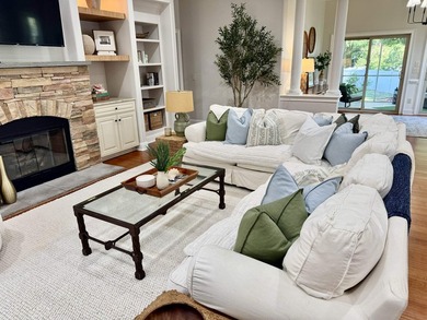 Just reduced!! Beautiful 4 bedroom, 3.5 bath custom home is - photo 3