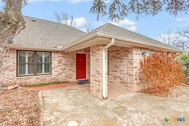 This garden style home is tucked away in pocket neighborhood - photo 3