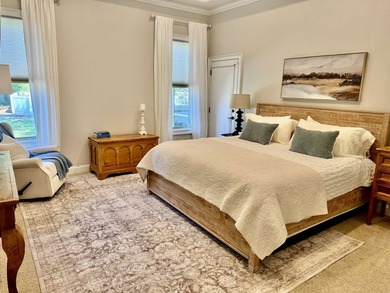 Just reduced!! Beautiful 4 bedroom, 3.5 bath custom home is - photo 7
