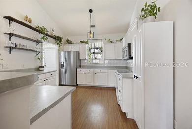 Enjoy easy one-level living in this spacious 4-bedroom - photo 10