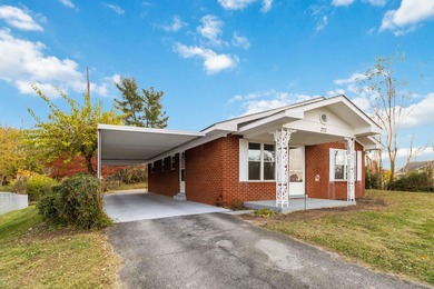 Lake Cumberland Home Sale Pending in Somerset Kentucky