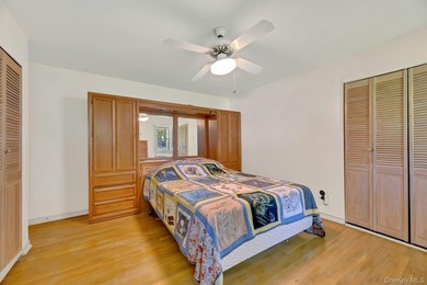 Welcome to 7 Applewood Road located in the Smithtown School - photo 11
