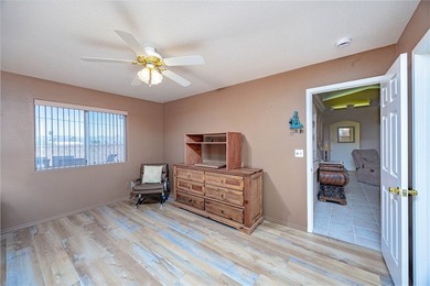 Welcome to this pristine 3BR/2BA home located on a quiet street - photo 12