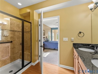 ALL the amenities, at your fingertips! Welcome to this