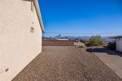 Welcome to this pristine 3BR/2BA home located on a quiet street - photo 26