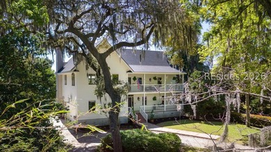 Tucked at the end of a private cul-de-sac in Bluffton's beloved - photo 1