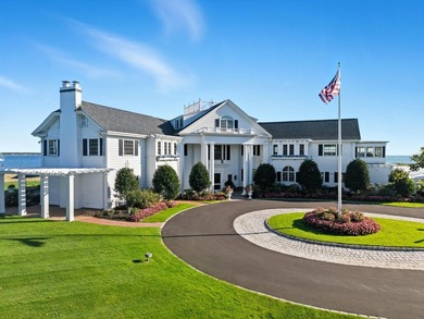 A rare and extraordinary offering, this iconic beachfront estate - photo 4