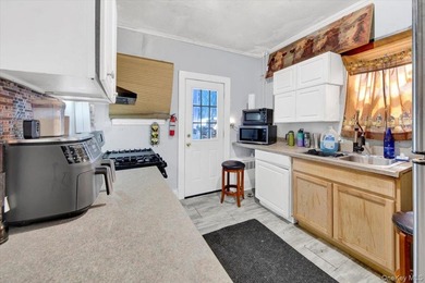 Wakefield Brick detached single family 3 bedroom duplex with - photo 7
