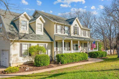 Lake Taneycomo Home For Sale in Branson Missouri