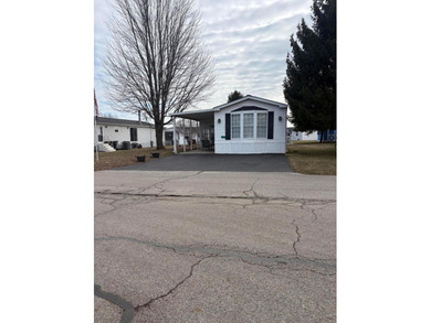 Scioto River Home For Sale in Ashville Ohio