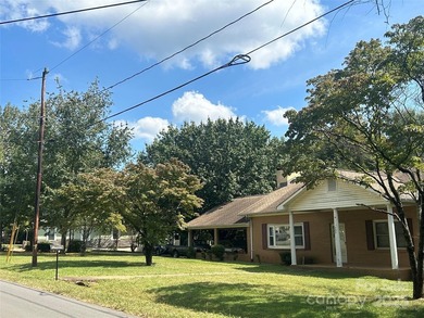 DEVELOPERS DREAM OPPORTUNITY! This 4BR and 2Bath home sits on - photo 2