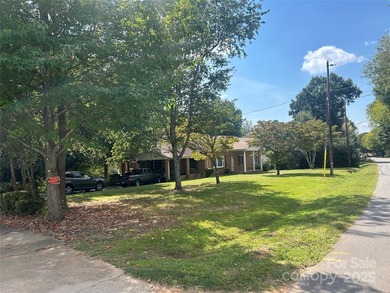 DEVELOPERS DREAM OPPORTUNITY! This 4BR and 2Bath home sits on - photo 3
