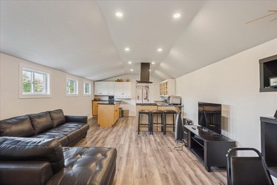 An extraordinary opportunity to own a truly distinctive - photo 22