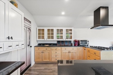 An extraordinary opportunity to own a truly distinctive - photo 25