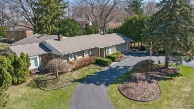 Lake Home For Sale in West Bloomfield, Michigan
