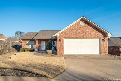 Lake Hamilton Home For Sale in Hot Springs Arkansas