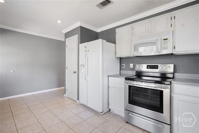 Welcome to 24 Saint Ives Drive in the heart of Georgetown. This - photo 14
