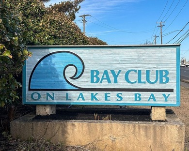 Welcome to 18 Empire Drive in the Bay Club Condominiums!