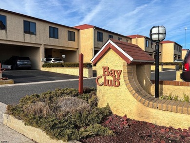 Welcome to 18 Empire Drive in the Bay Club Condominiums!