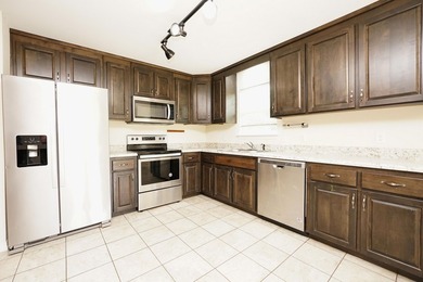 Fresh Interior Paint!! Pressure Washed!! Yard Work Done and - photo 9