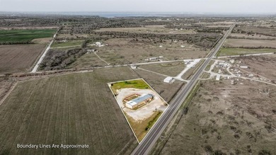 Turnkey Bar & Restaurant, Prime Location Near Lake Whitney! Own - photo 2