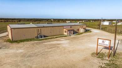 Turnkey Bar & Restaurant, Prime Location Near Lake Whitney! Own - photo 3