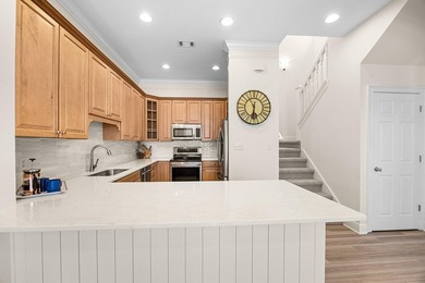 Coastal charm meets modern luxury in this exceptional 4bd, 4ba - photo 6