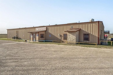 Turnkey Bar & Restaurant, Prime Location Near Lake Whitney! Own - photo 6