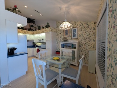 Cape Coral Area Condo For Sale in Cape Coral Florida